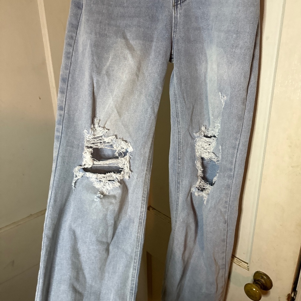 Almost Famous Boyfriend Jeans
